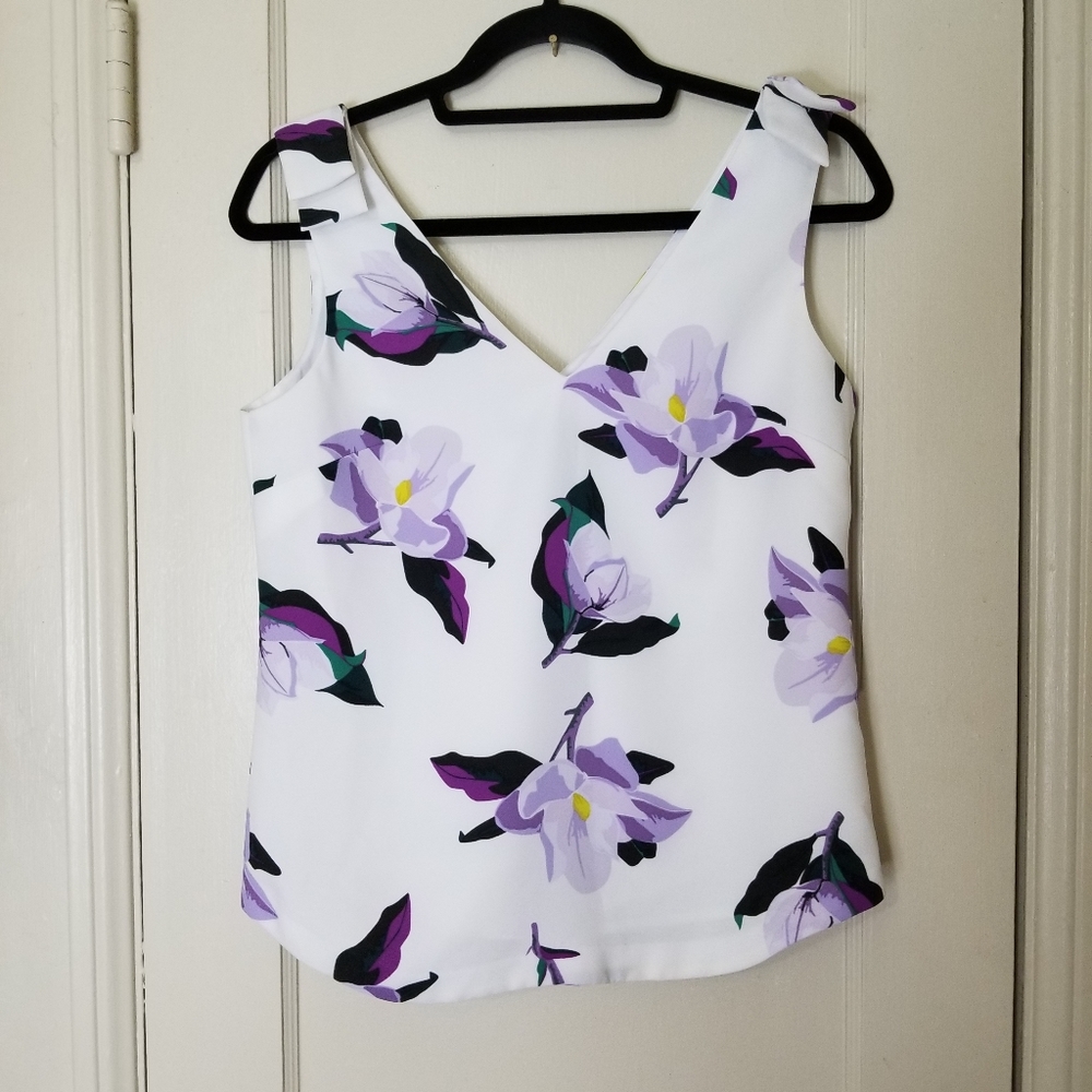 BANANA REPUBLIC white sleeveless purple floral top - Picture 2 of 8